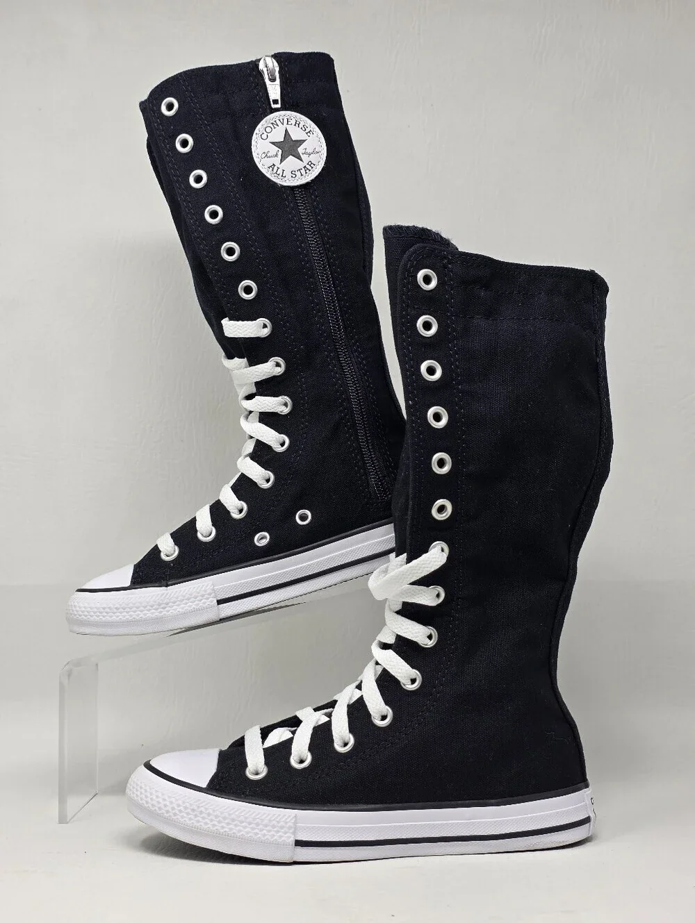 Converse youth size